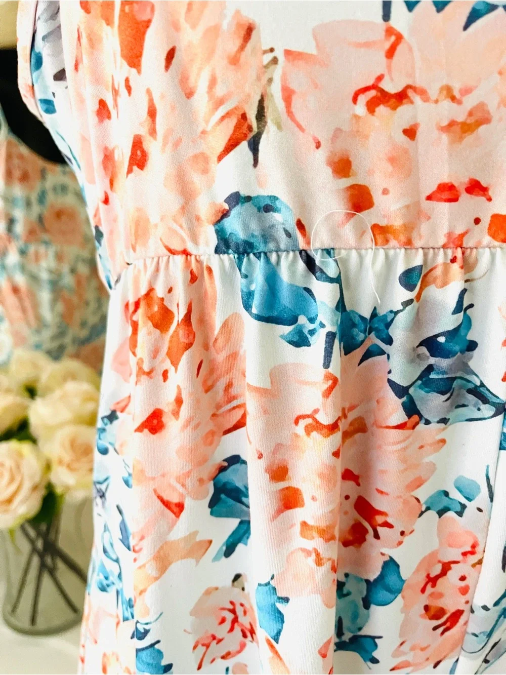 Floral Women’s Jumpsuit MEDIUM Blue Peach Spaghetti Strap Romper size M Stretch - Picture 4 of 4